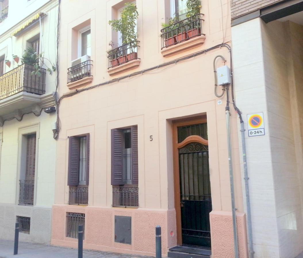 Apartment New! In Sarria Near Metro